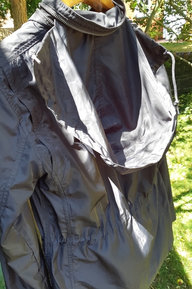 Frank and Oak  Mile End women's raincoat. - Picture 2 of 8